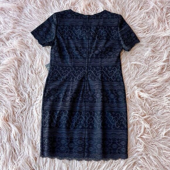 Vintage Lace Dress - Picture 5 of 5